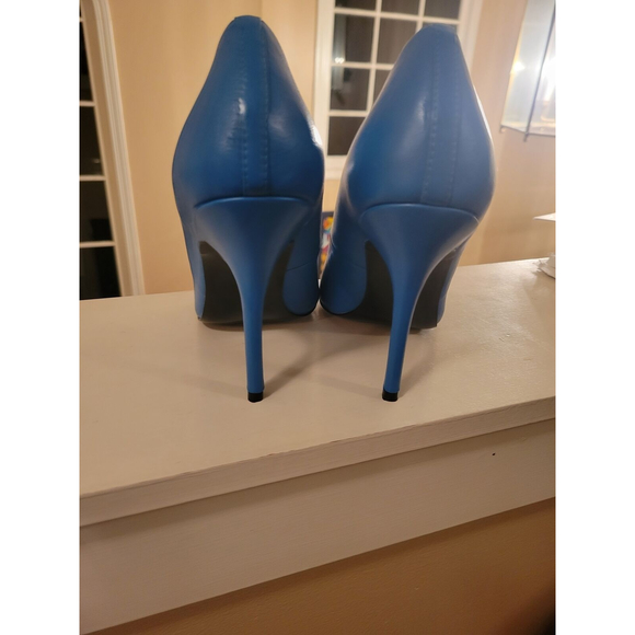 Steve Madden "Galleryy" Stilettos Pumps Size 8M - Picture 3 of 13